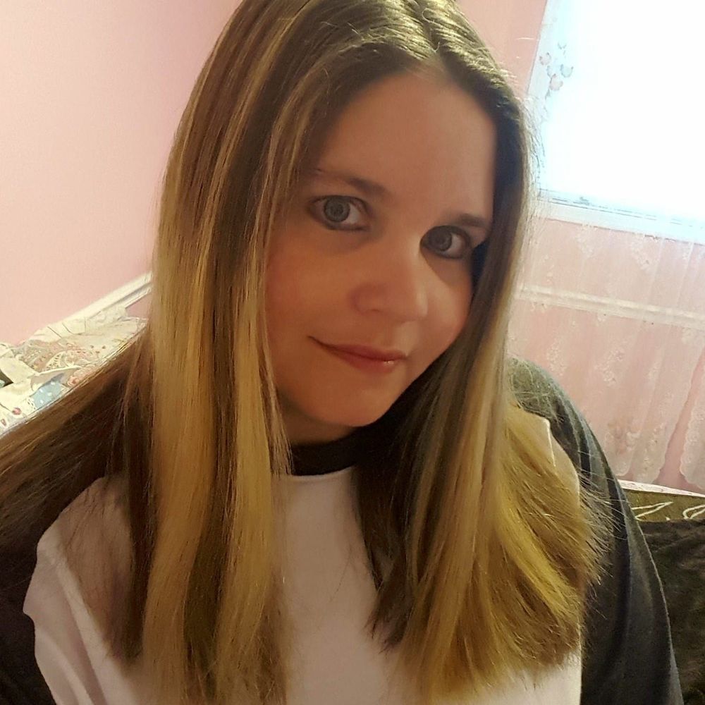 Meet your Posher, Julia